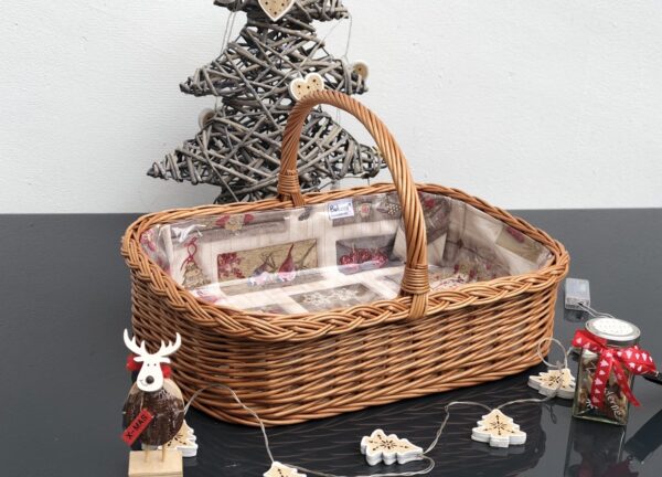 Bukora® Korbtablett aus Weide mit Weihnachtsmuster...Frohe Weihnachten ..Christmas – Bild 3