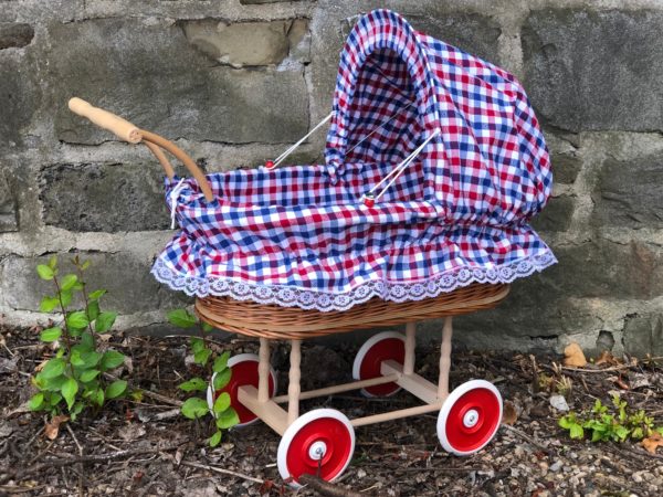 Bukora® Korbpuppenwagen Blau Rot Weiß mit Herzen und Holzgriff...extra stabil... – Bild 2