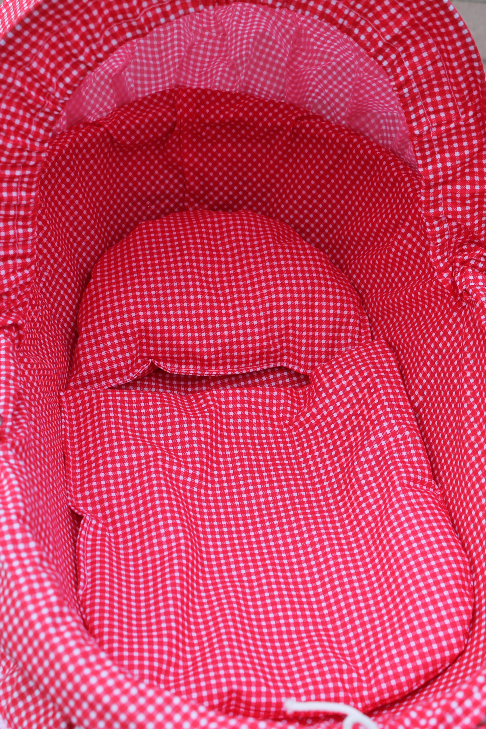 Bukora® Puppenwagen Weiß lackiert aus Weide mit Rot Weiß fein kariert und Holzgriff...extra stabil... – Bild 6