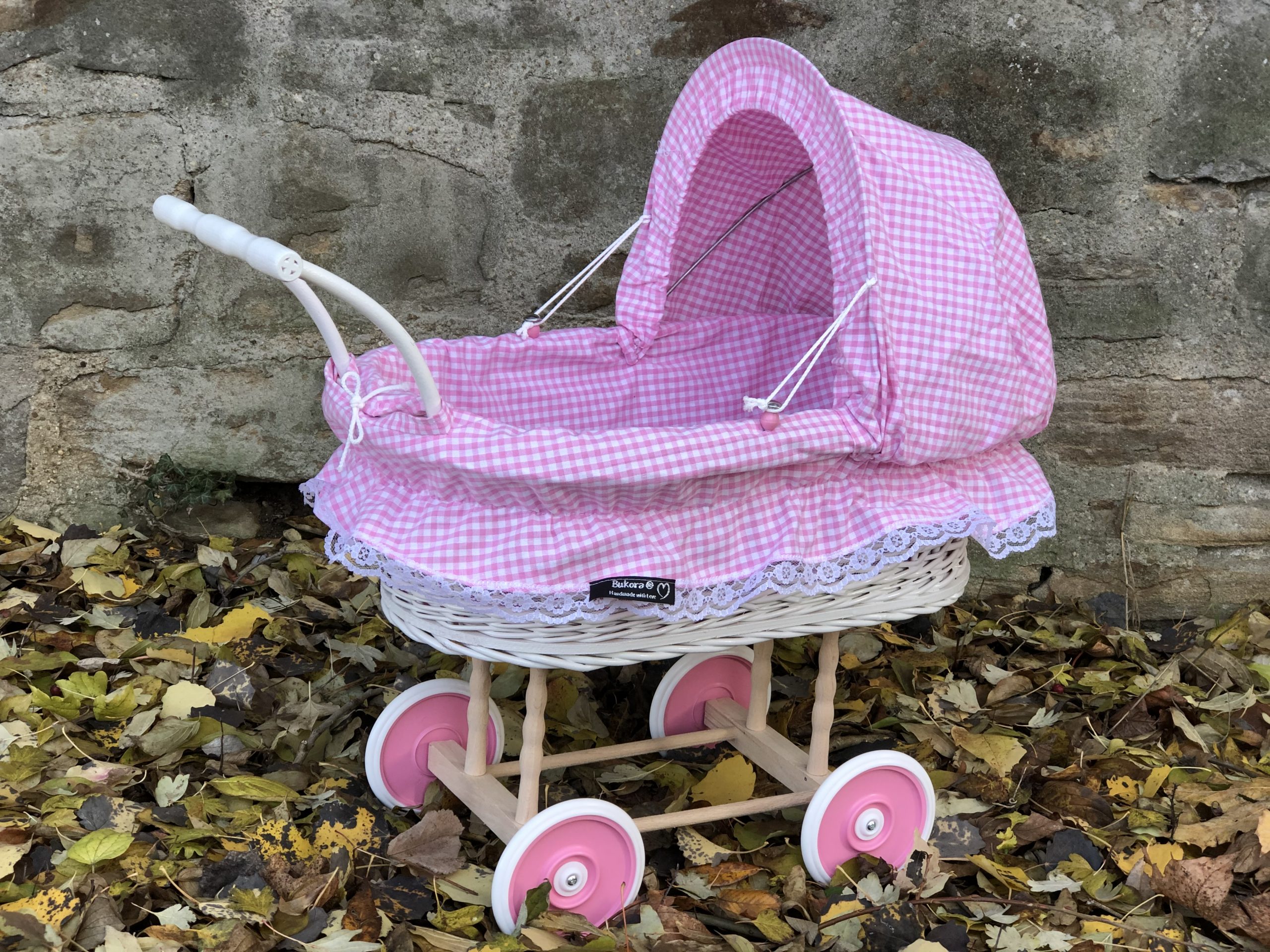 Bukora® Puppenwagen Weiß lackiert aus Weide fein Rosa kariert und Holzgriff...extra stabil...