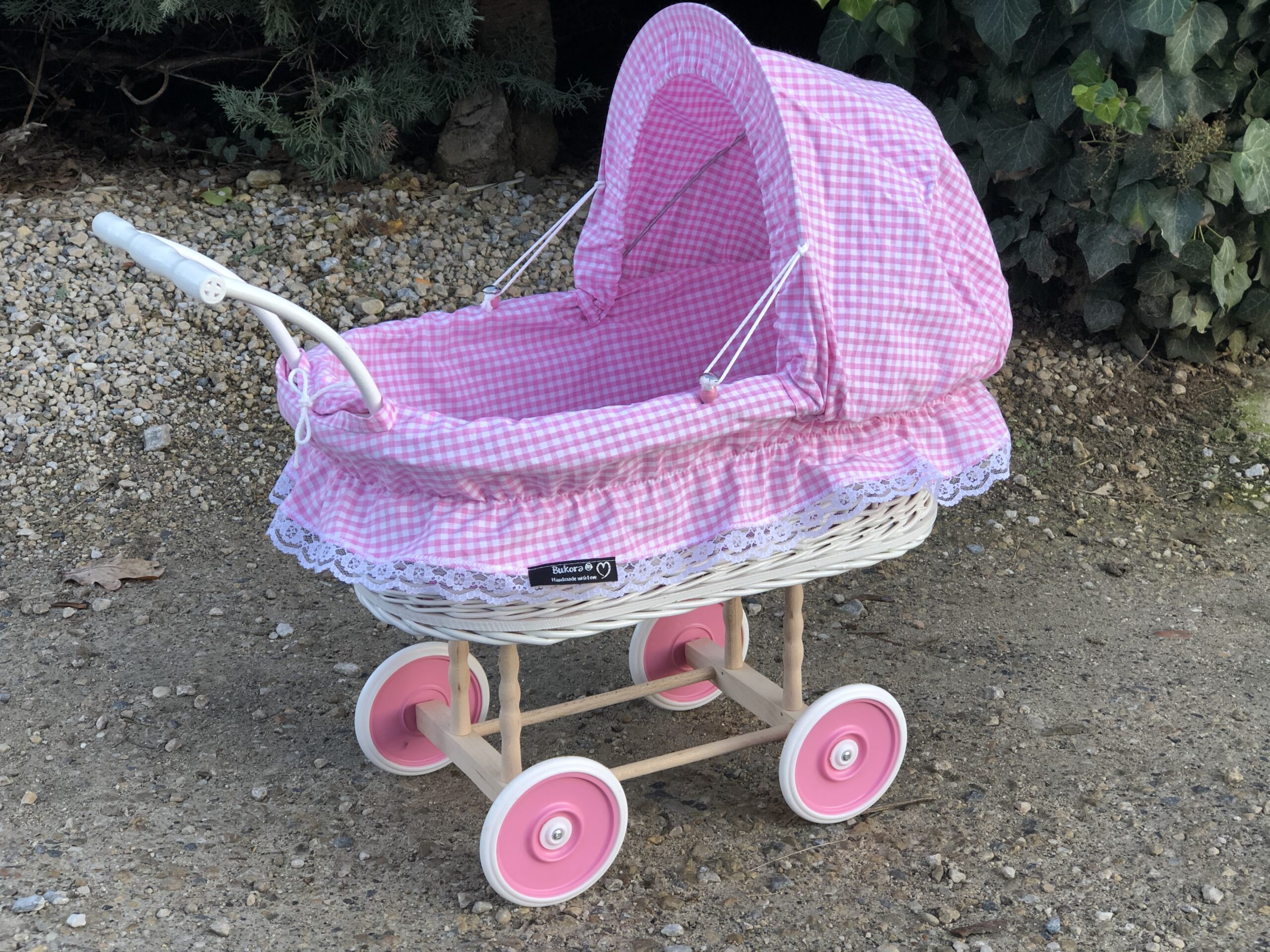 Bukora® Puppenwagen Weiß lackiert aus Weide fein Rosa kariert und Holzgriff...extra stabil... – Bild 3