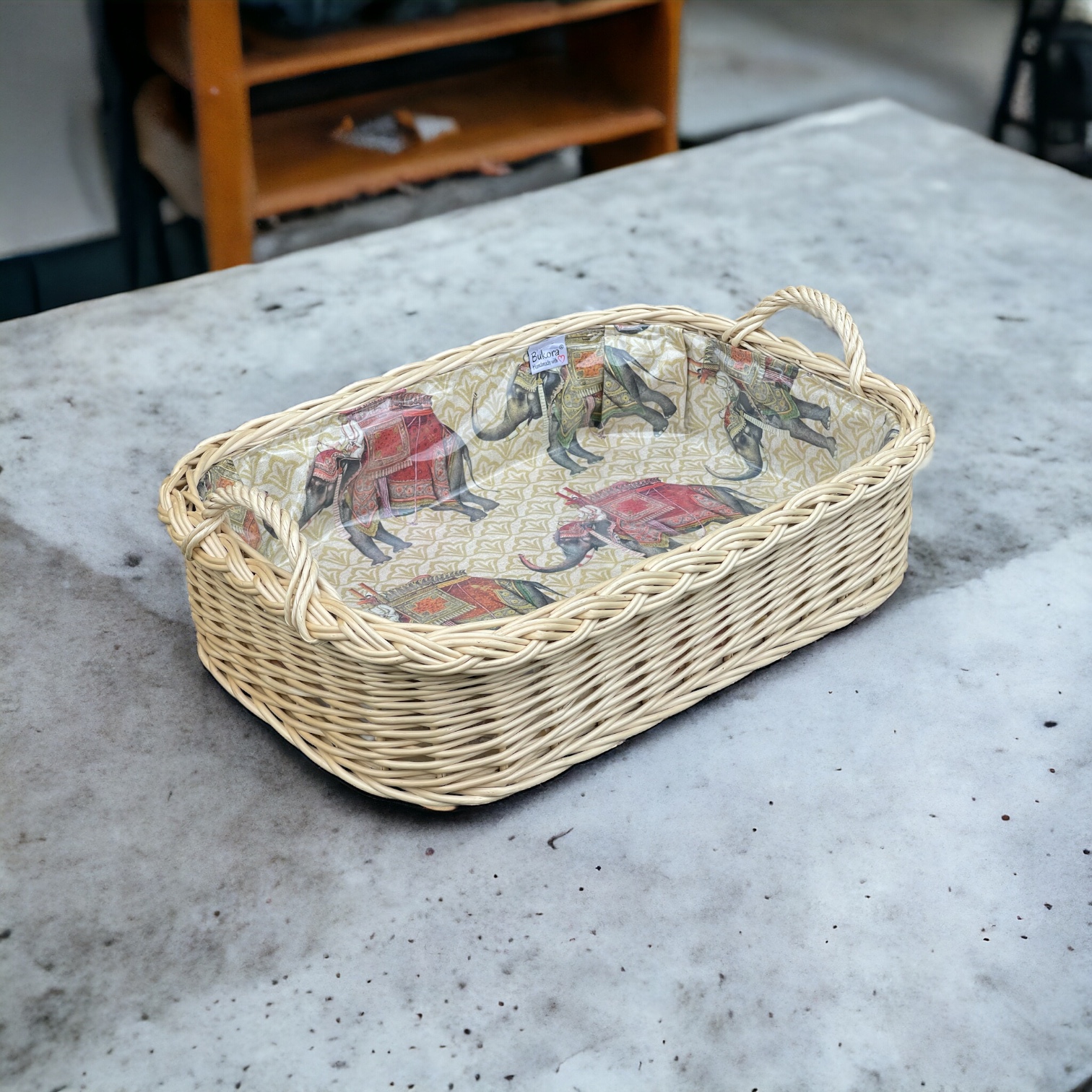 Bukora® Korbtablett mit Stoff indische Elefanten …helle Weide mit 2 Griffen – Bild 5